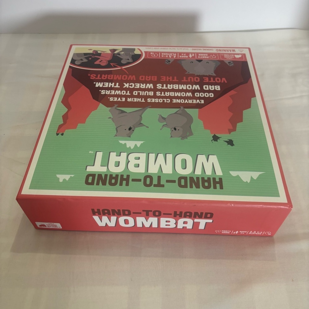 Hand-to-Hand Wombat Game - Red and Gray - Picture 9 of 12
